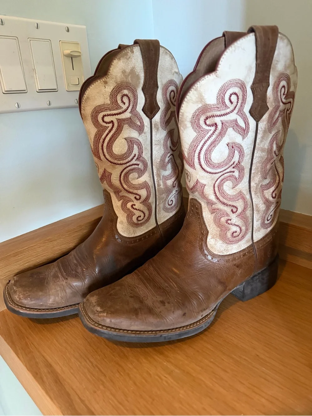 Ariat Brown Leather Cowboy Boots with Cream Embroidered Shaft